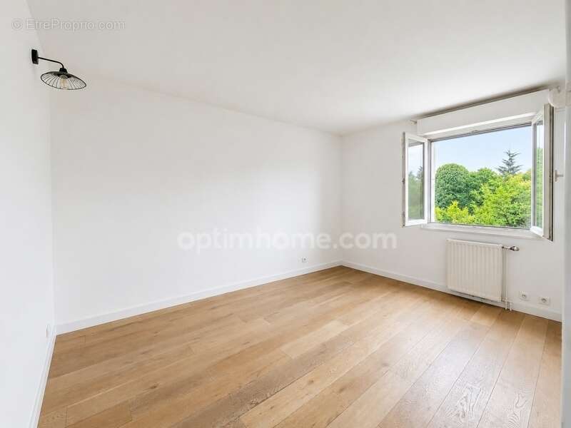 Chatou (78) - appartement 100m2 - 5 pieces - 2 chambres possibilite 3 - residence de standing la francilienne - lumineux - balco - photo 10