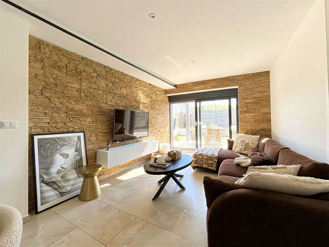 Appartement à AMNEVILLE