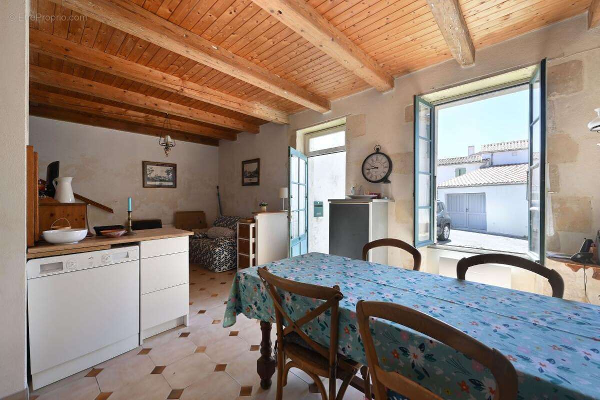 Typique maison de village À Vendre - photo 6