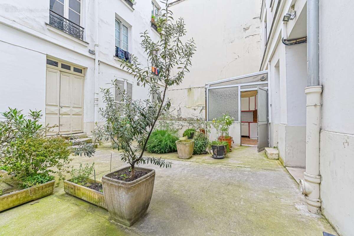 Appartement à PARIS-18E