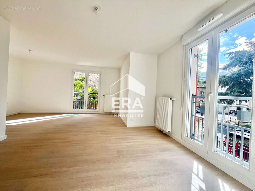 Appartement 2 pièces 45m2 - Centre ville - photo 2