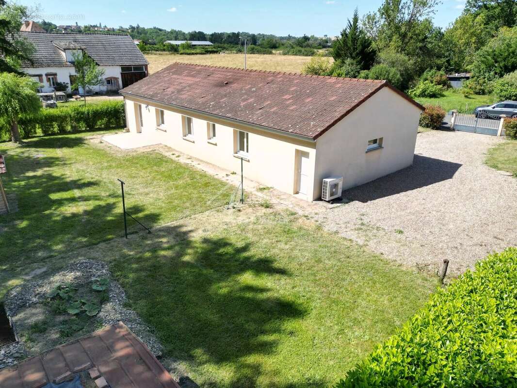 Maison à SAINT-POURCAIN-SUR-SIOULE