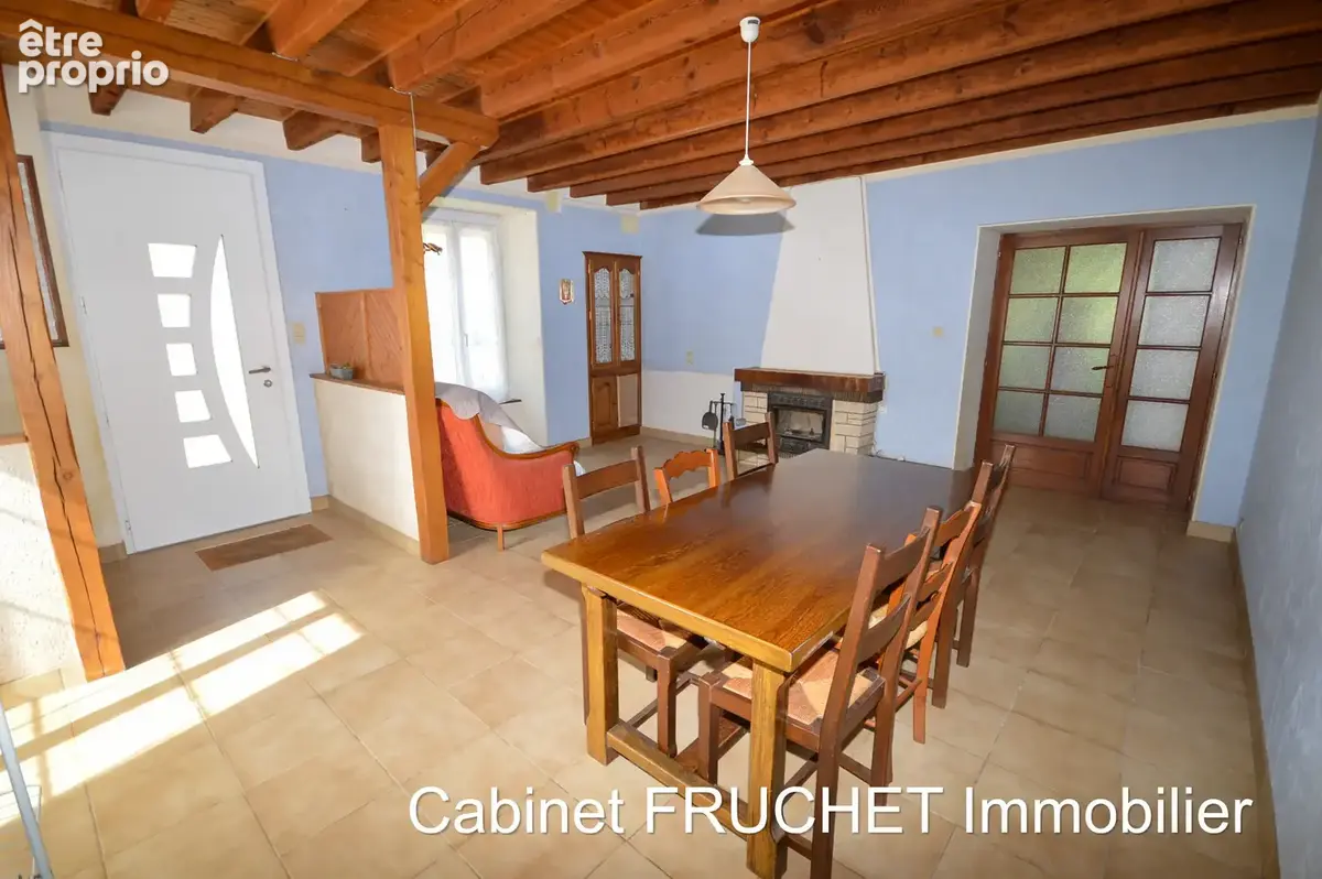 Jolie maison de village offrant de beaux volumes - photo 2