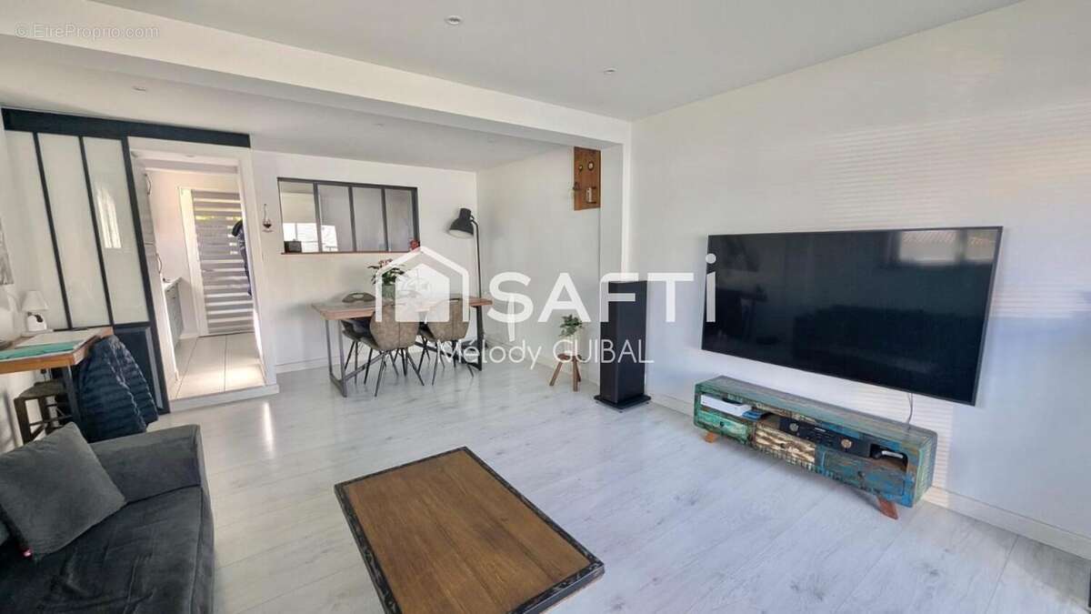 Photo 3 - Maison à MEDIS