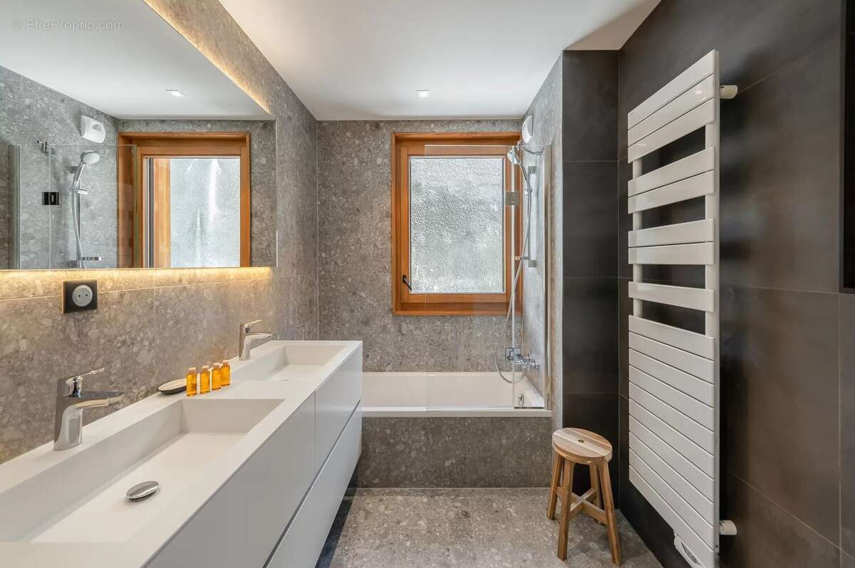 Appartement à CHATEL