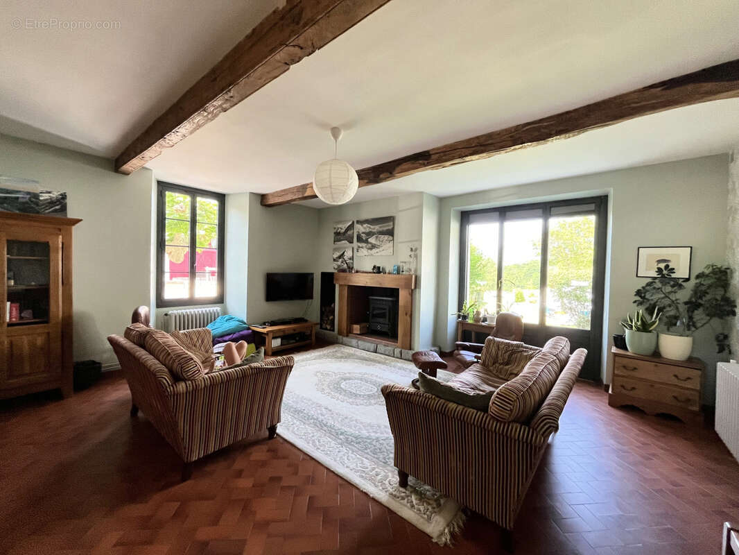 Maison à AYROS-ARBOUIX