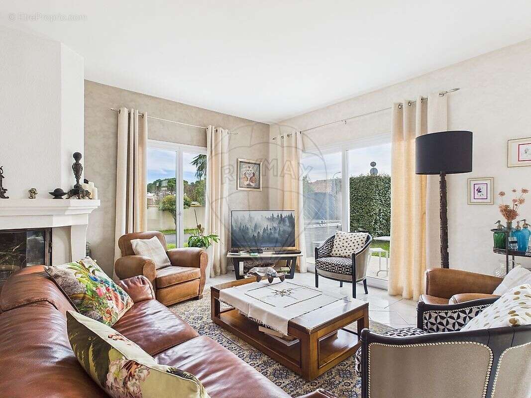 Maison à LES MATHES