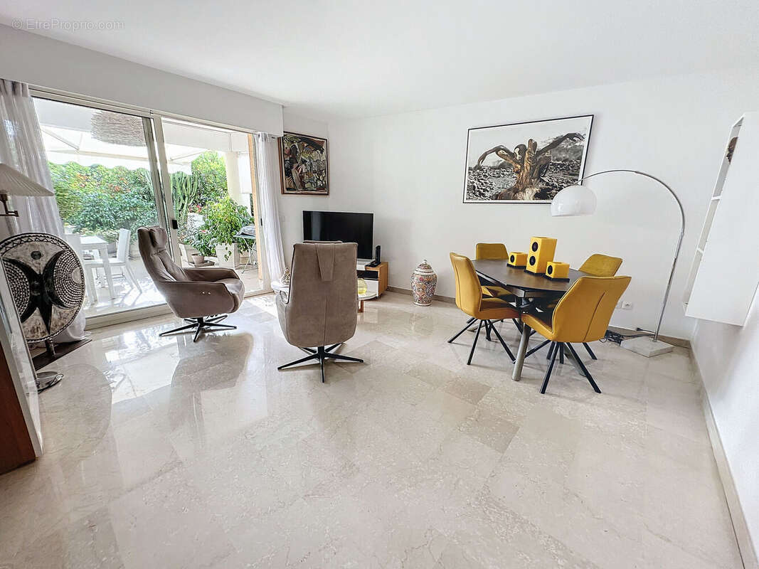 Photo 3 - Appartement à LE CANNET