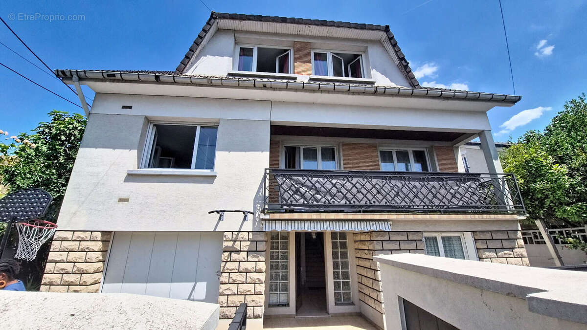 Appartement à LIMEIL-BREVANNES