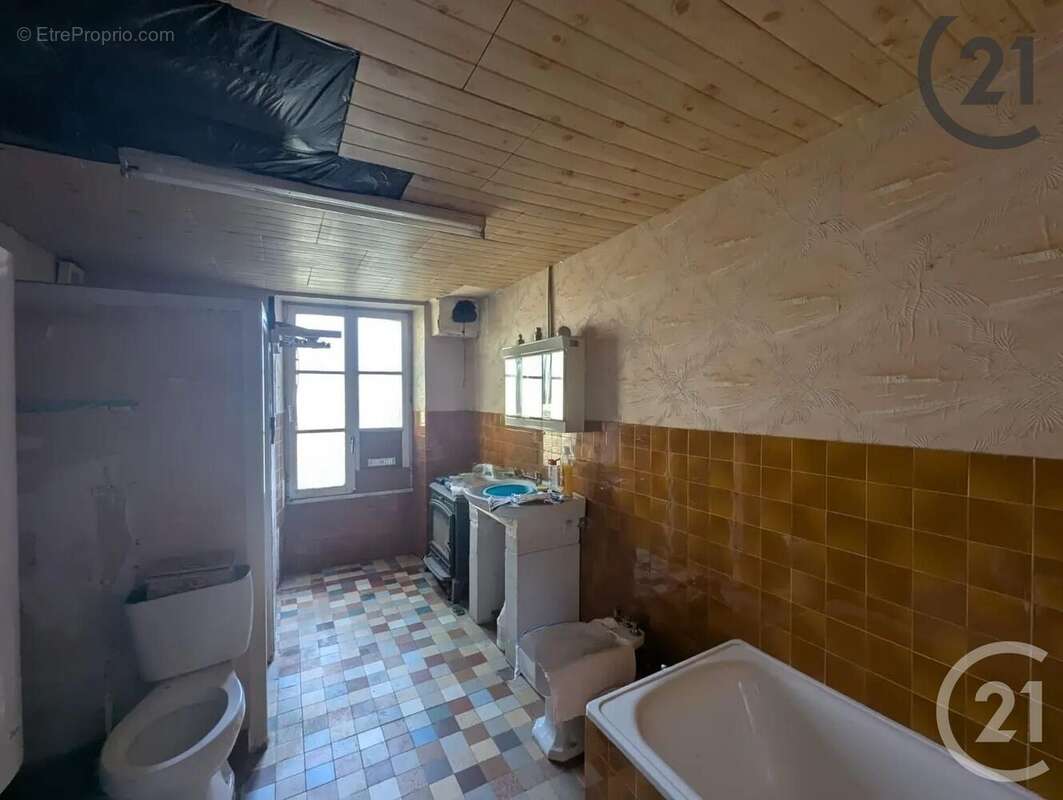 Maison à CHALAUTRE-LA-GRANDE