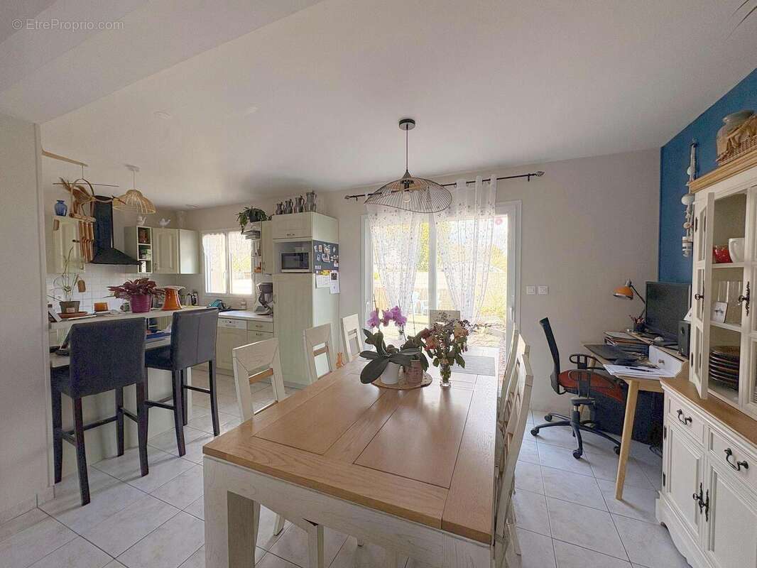 Maison à BREHAL