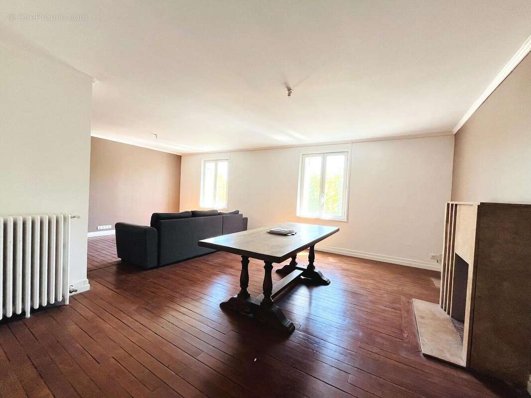 Appartement 117 m² à Montlucon  - photo 3