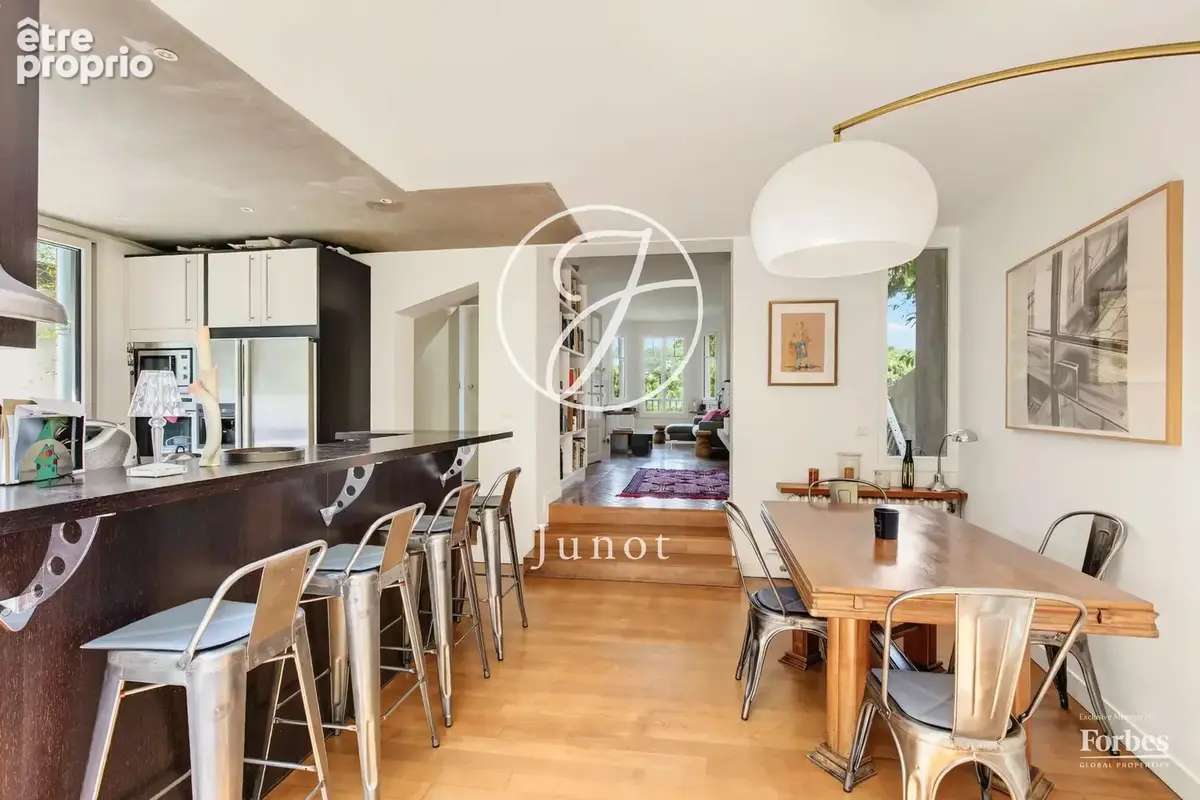 Ville-d'Avray - CÔTE D'ARGENT - Maison de 171 m² - Terrain de 370 m² - photo 7