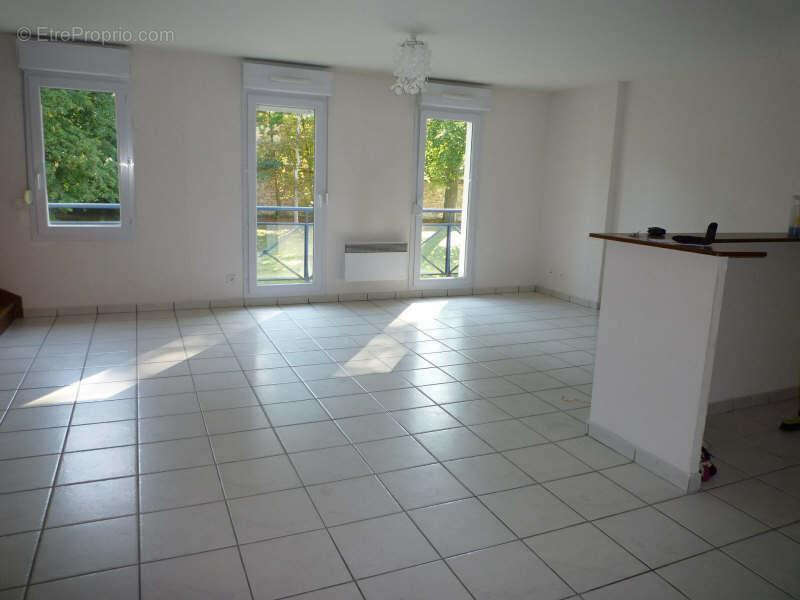 Duplex lumineux avec balcon SUD et garage   vendu loué, idéal investisseur ! - photo 3