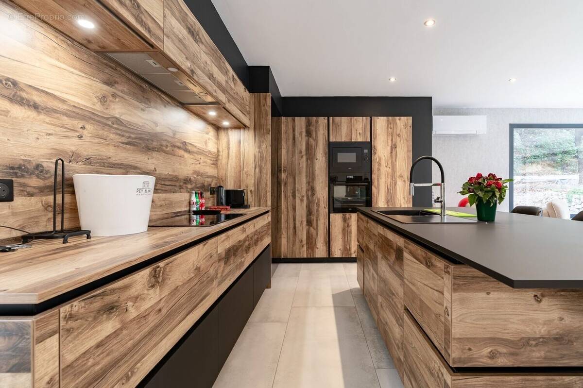 Maison à BOUC-BEL-AIR