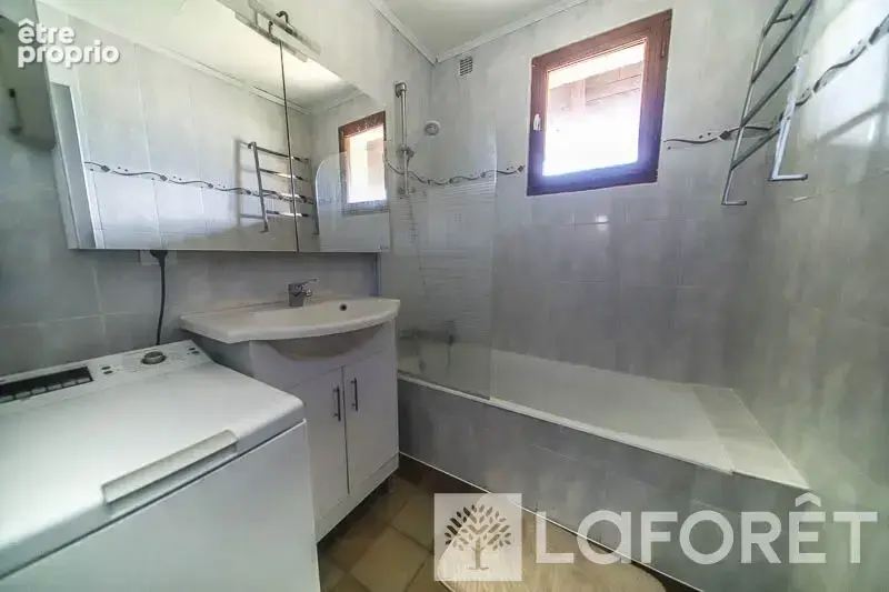 ** appartement type 3/4 - châteauroux les alpes - 4 pièces - photo 12