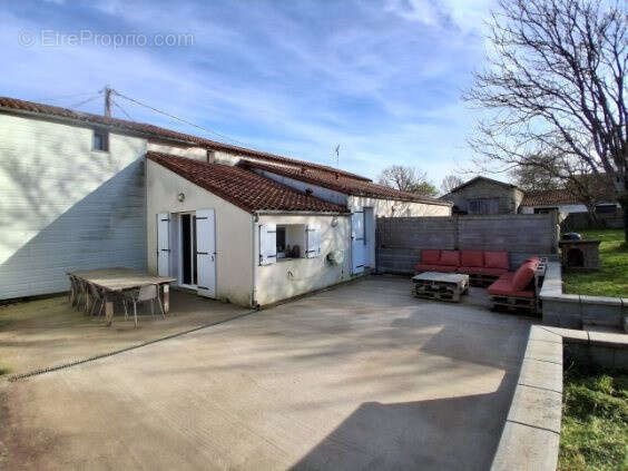 Maison à LES BROUZILS