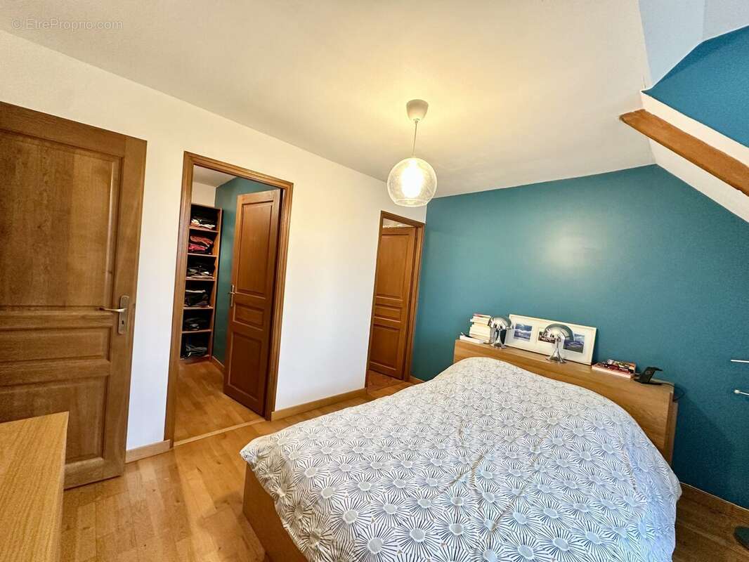 Maison à SAVIGNY-LE-TEMPLE