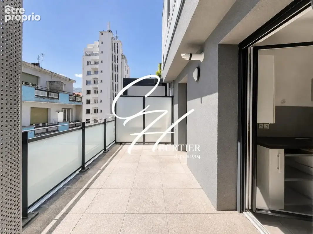 Appartement 4 pièces 85 m² à vendre à Grenoble (38000) - photo 3