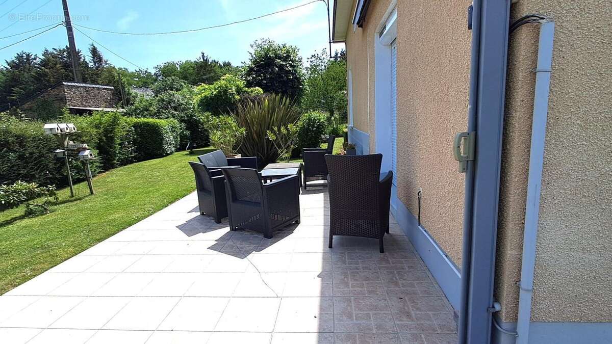 Maison à ERCE-EN-LAMEE