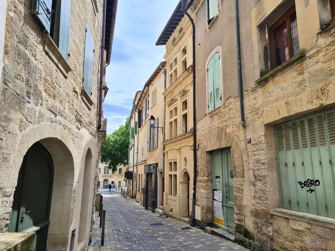 Appartement à UZES