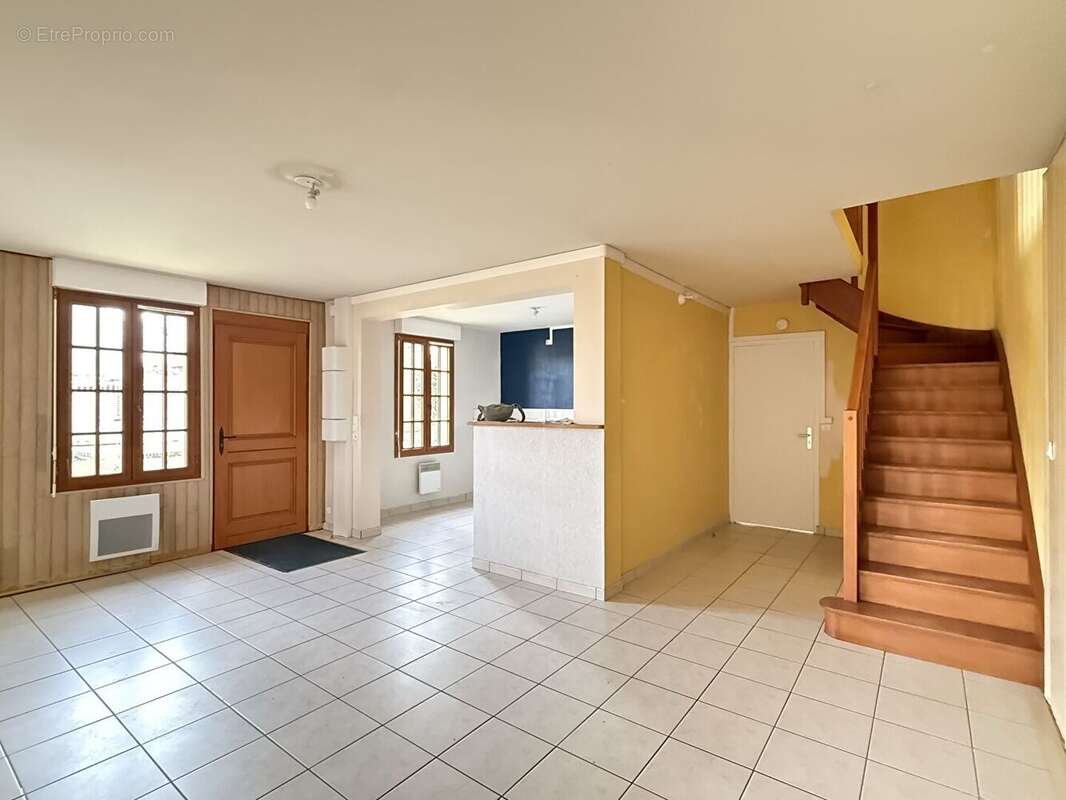 Maison à OURSEL-MAISON