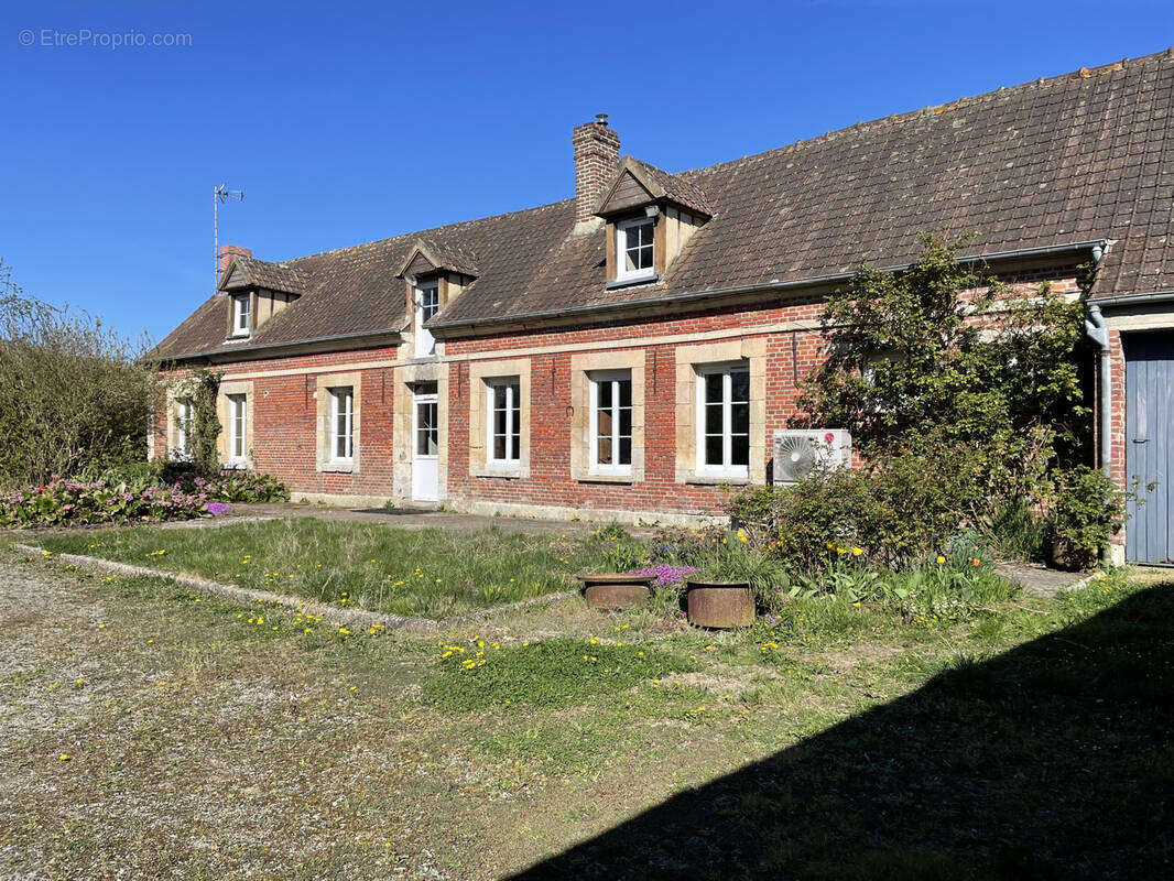 Maison à SAINT-CREPIN-IBOUVILLERS