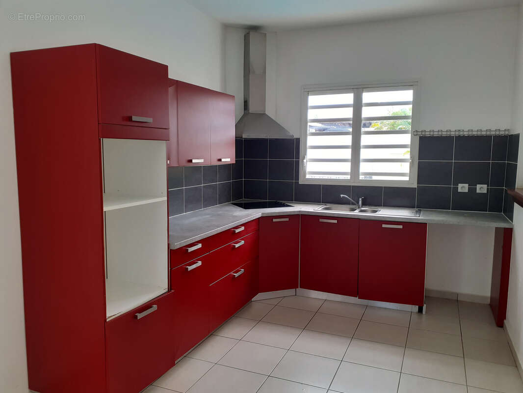 Maison à PETIT-BOURG