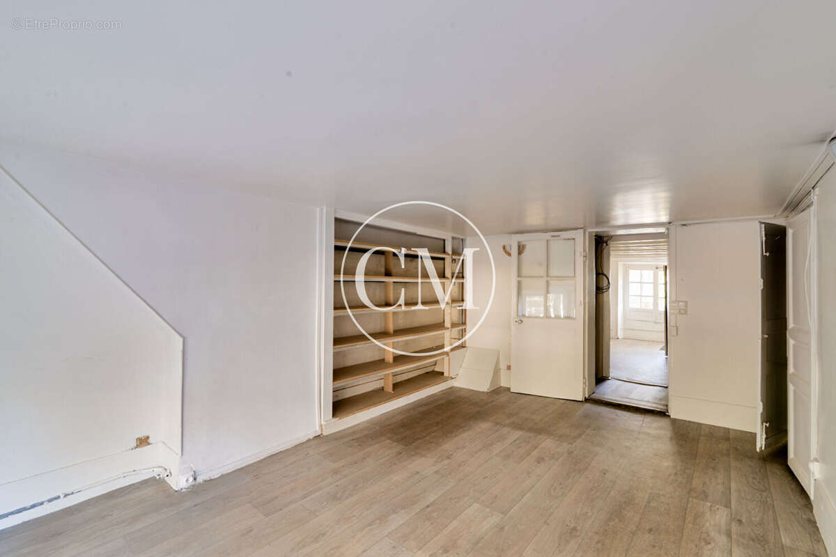 Appartement à VERSAILLES