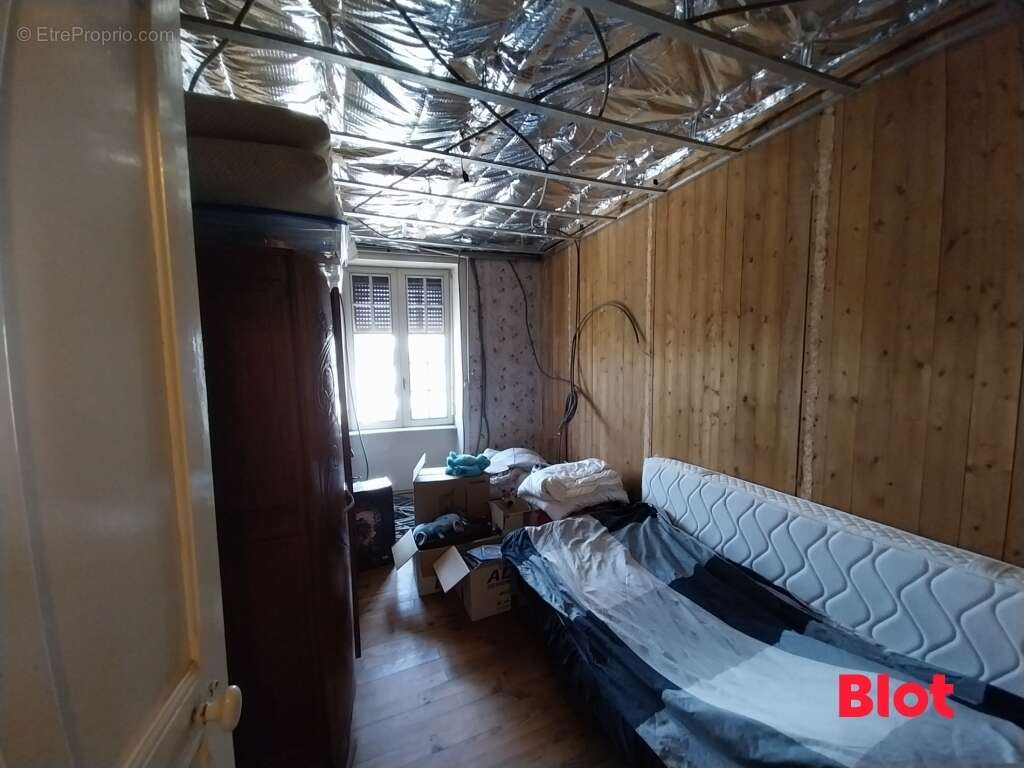 Maison à MINIAC-MORVAN