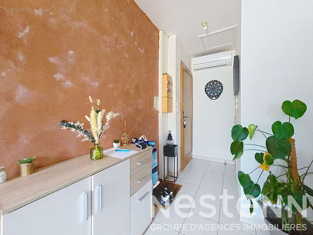Appartement à MOURIES