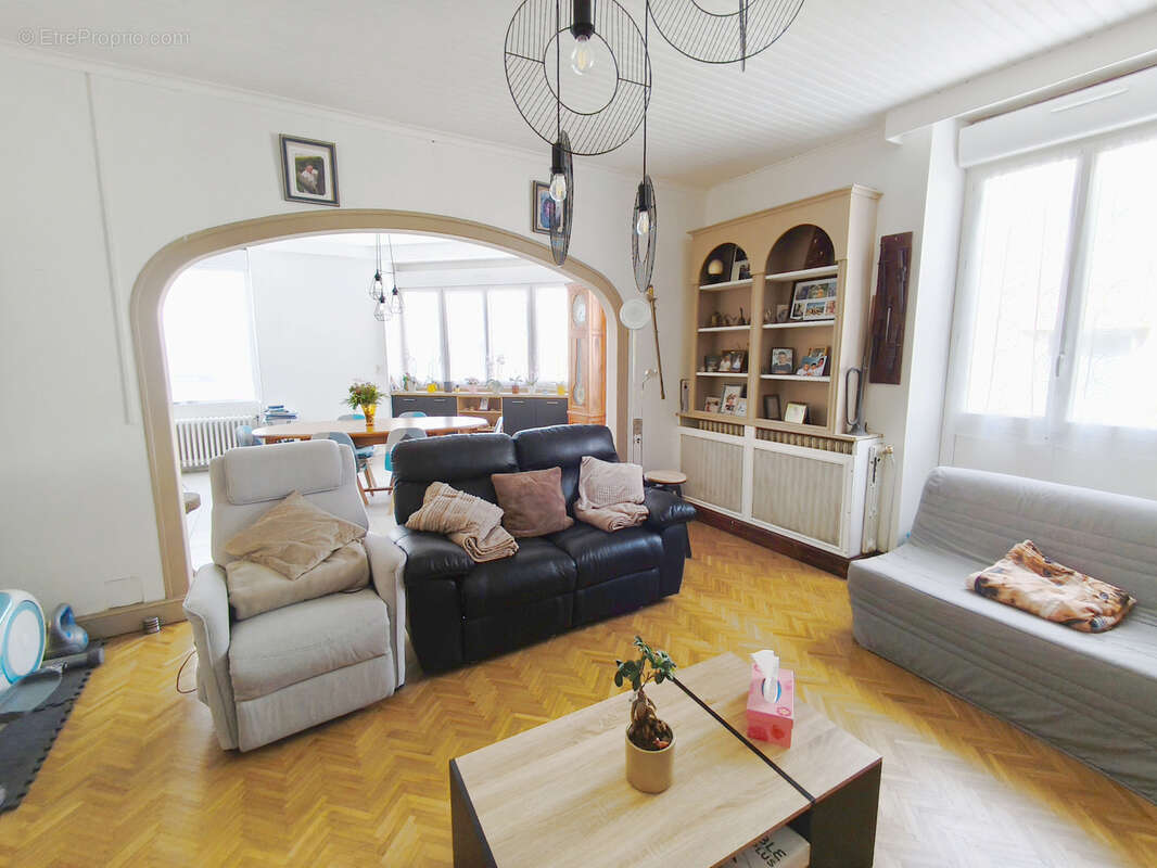 Maison à BRETTE-LES-PINS
