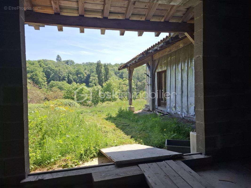 Maison à terminer de 160 m² – Vue campagne – Pessac-sur-Dordogne (33890) - photo 8