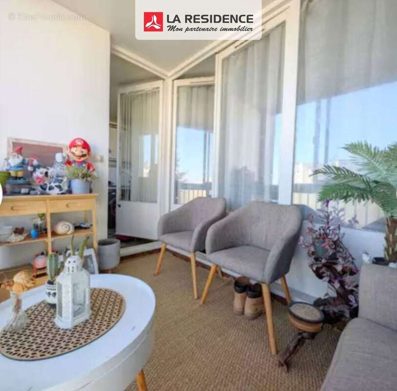 Appartement à SARTROUVILLE