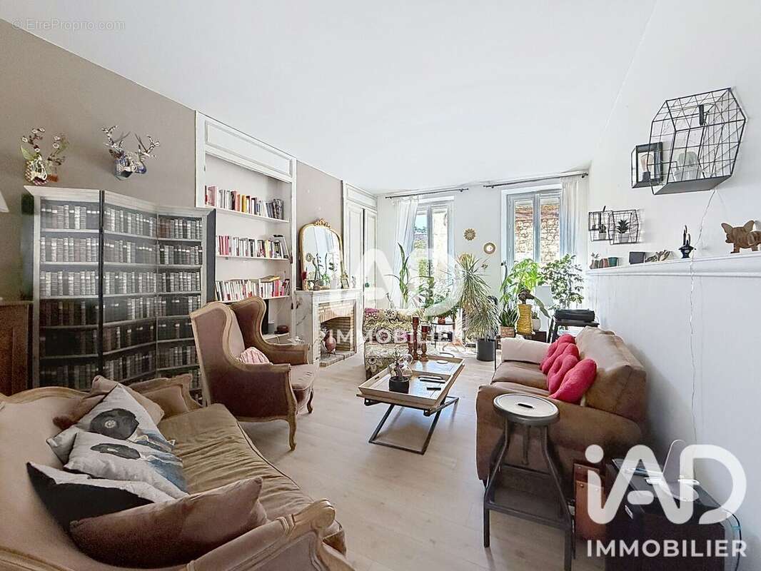 Appartement 94 m² à Sens  - photo 4