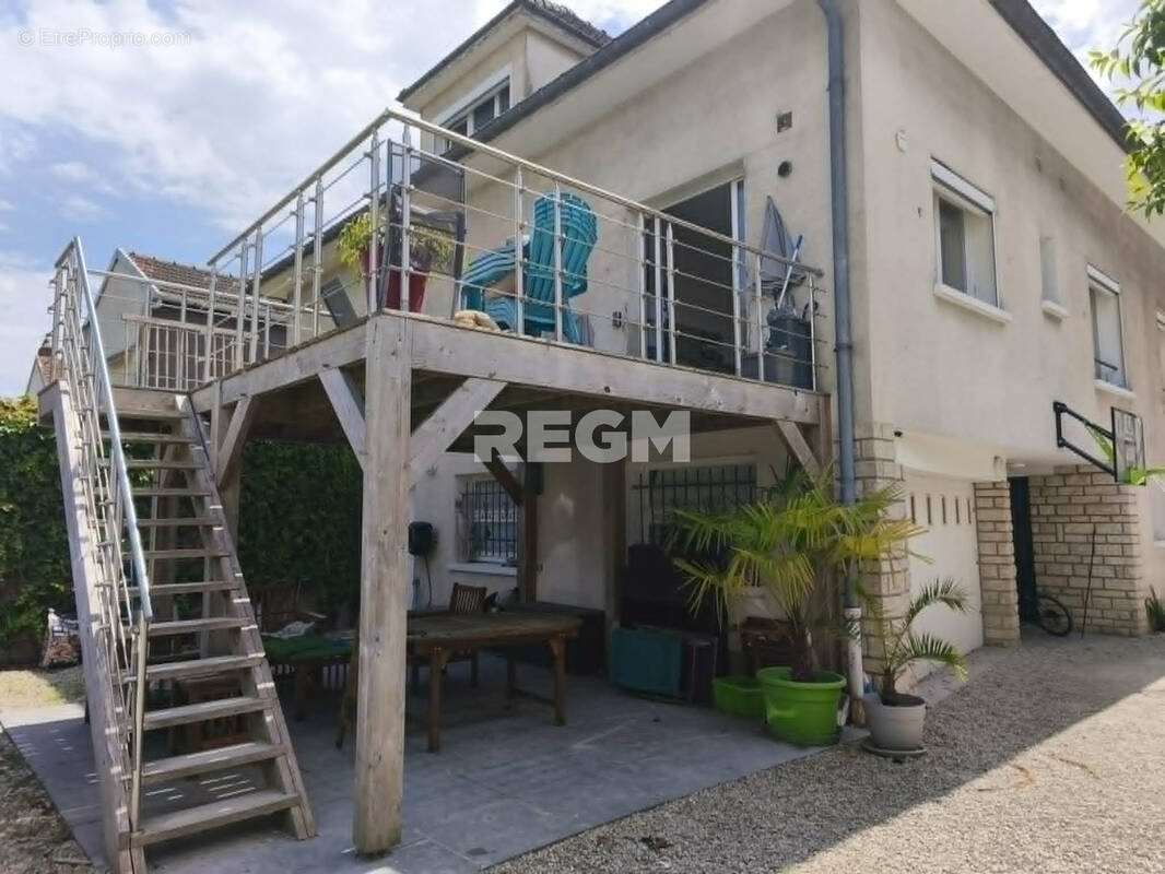 Maison à ROMILLY-SUR-SEINE