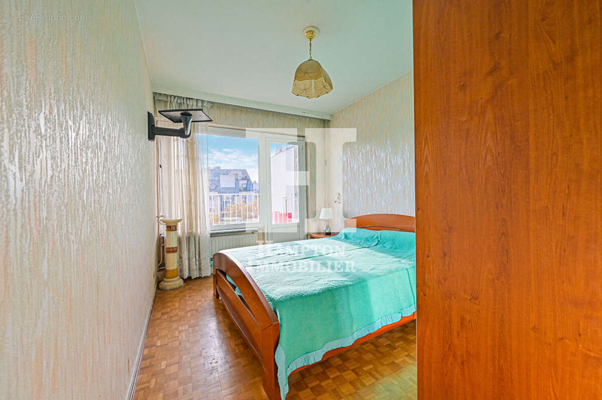 Appartement à PARIS-19E