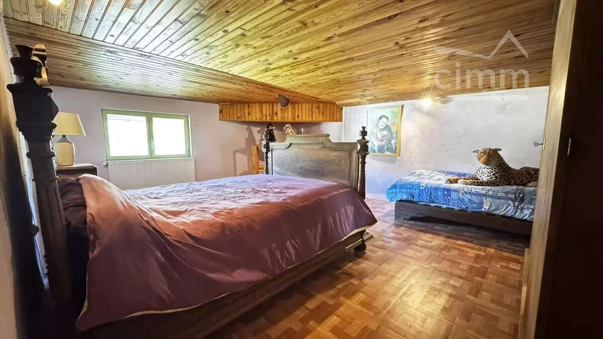 Maison à SAINT-BARTHELEMY-DE-VALS