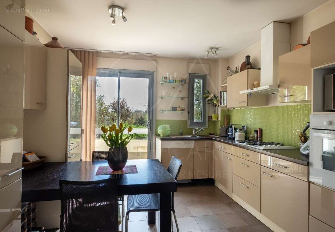 Appartement à TASSIN-LA-DEMI-LUNE