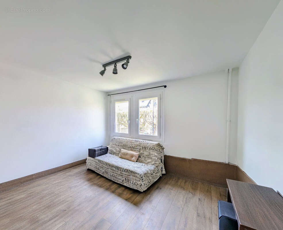 Appartement à LA FERTE-ALAIS