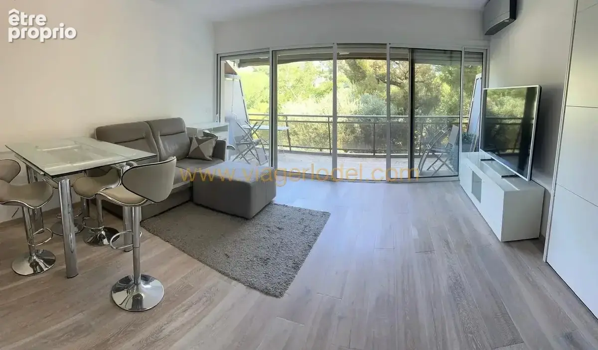 Photo Appartement à Le Cannet au prix de 271 000€