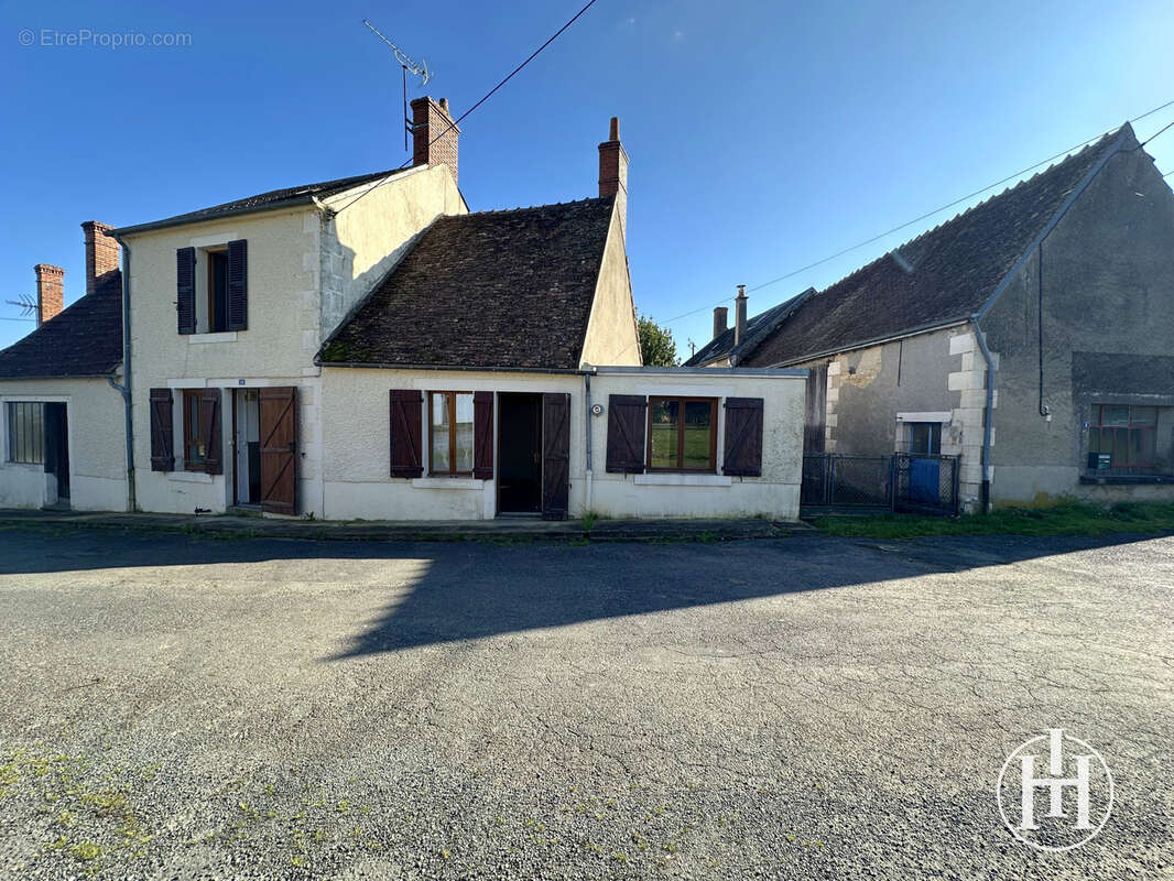 À VENDRE : Ensemble immobilier de caractère   2 maisons indépendantes avec fort potentiel - - photo 9