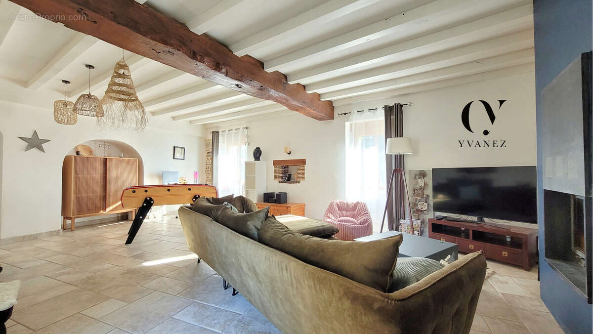 Maison de charme de 170 m2 avec 4 chambres aux portes de Châteaugiron - photo 3