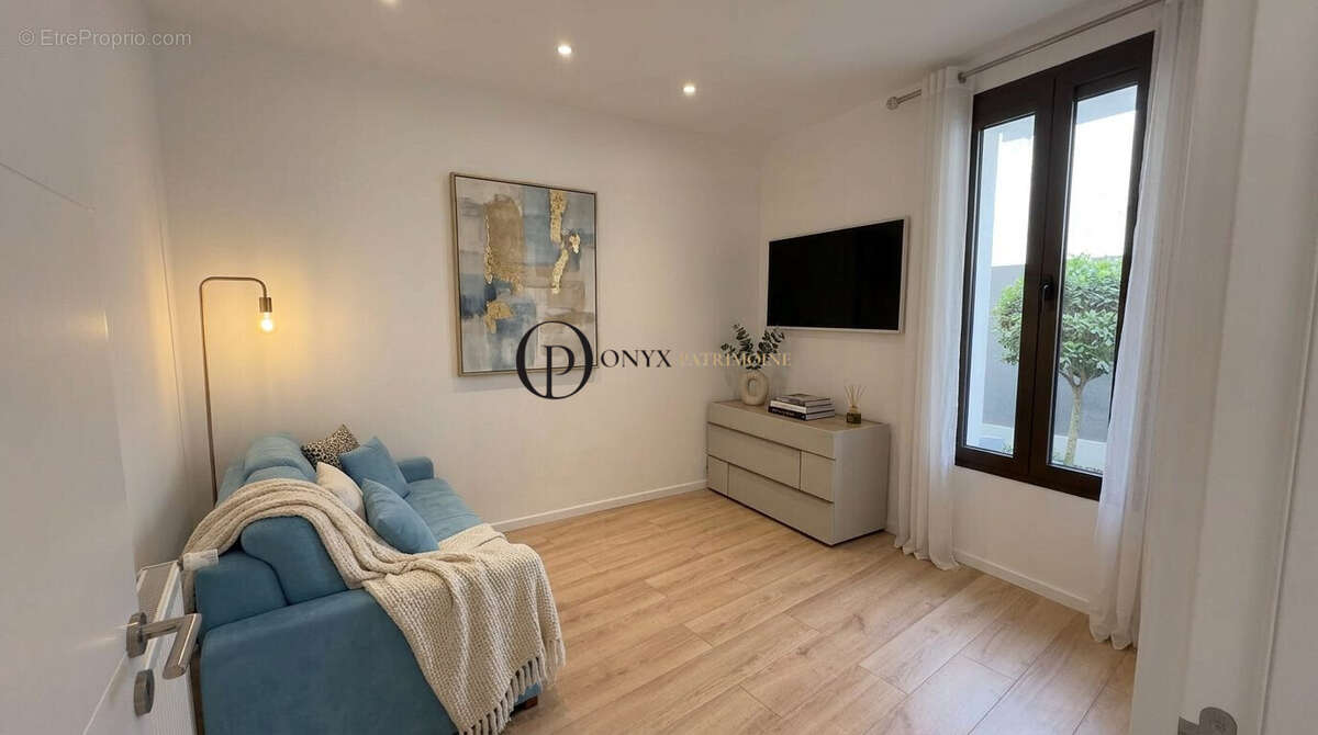 Appartement à ROQUEBRUNE-CAP-MARTIN
