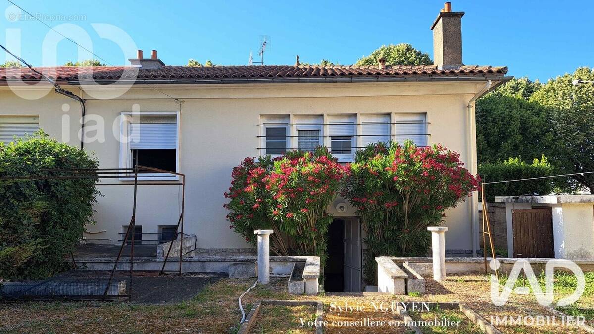 Photo 1 - Maison à SOYAUX