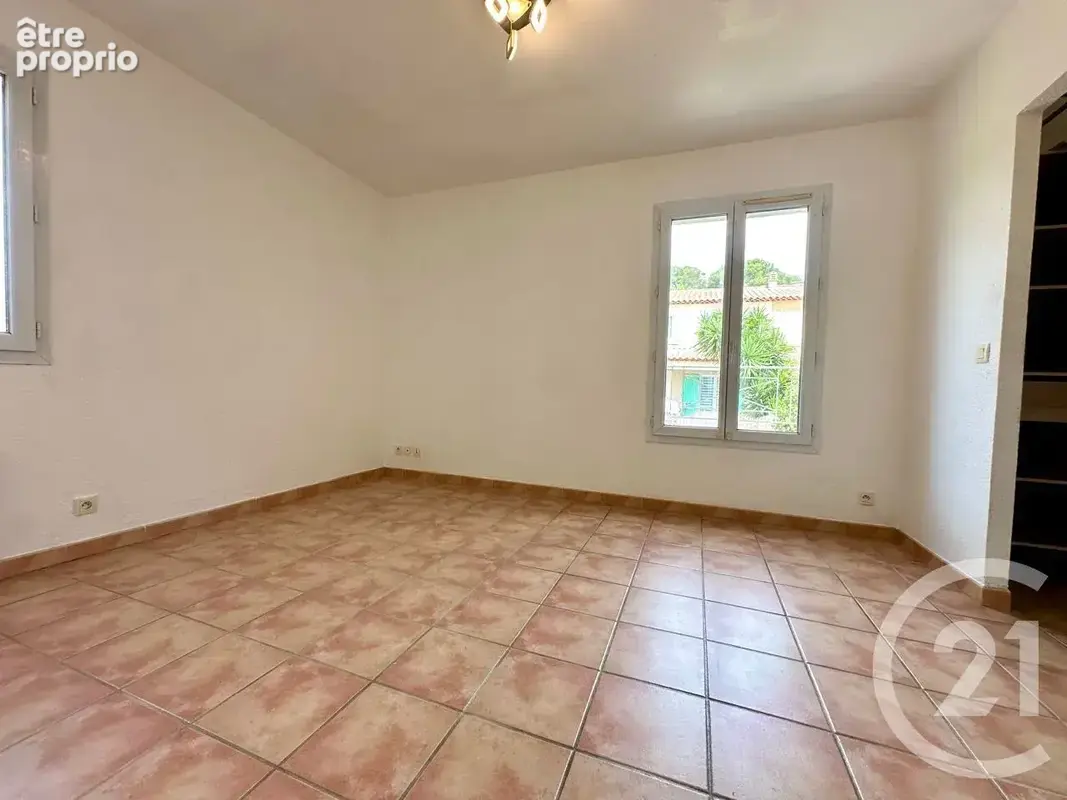 Maison 4 pièces 91 m² à vendre à La Seyne-Sur-Mer (83500) - photo 9