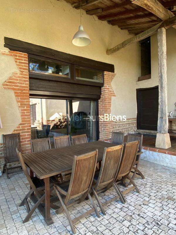 Maison à CHATILLON-SUR-CHALARONNE