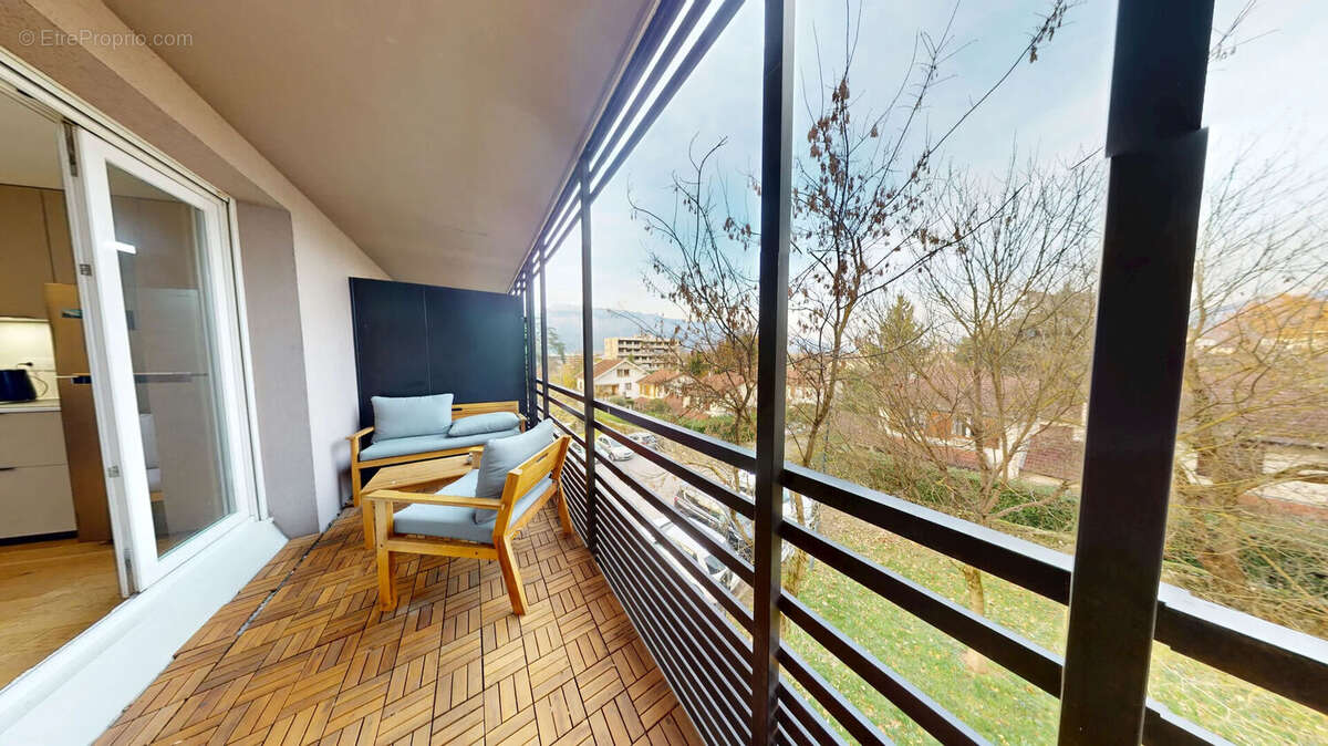 Appartement à GIERES