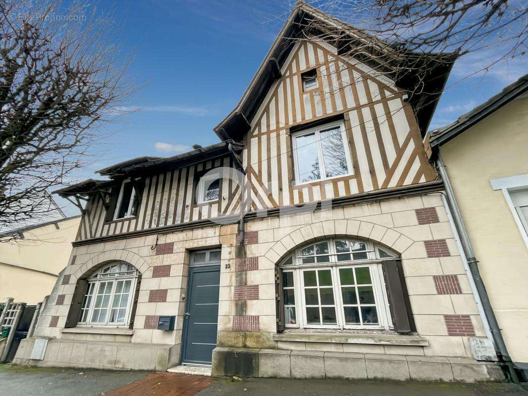 Maison à EVREUX