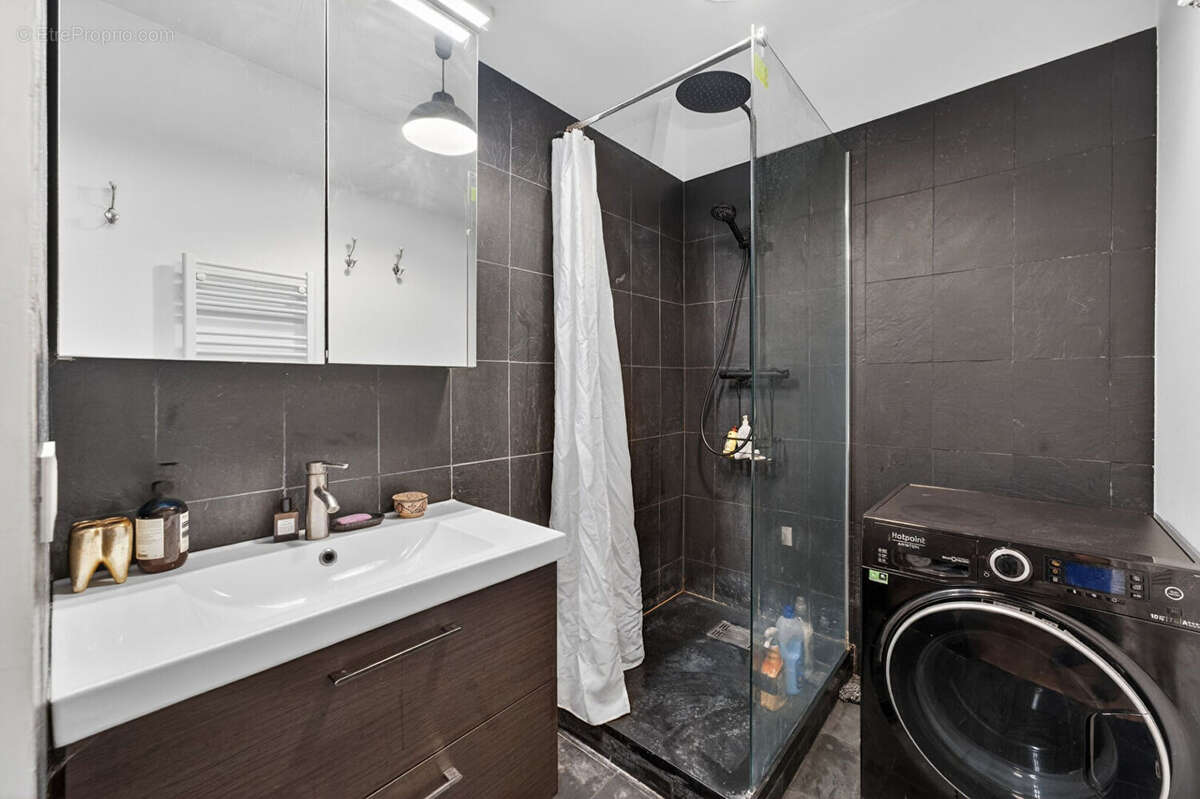 Appartement à PARIS-12E